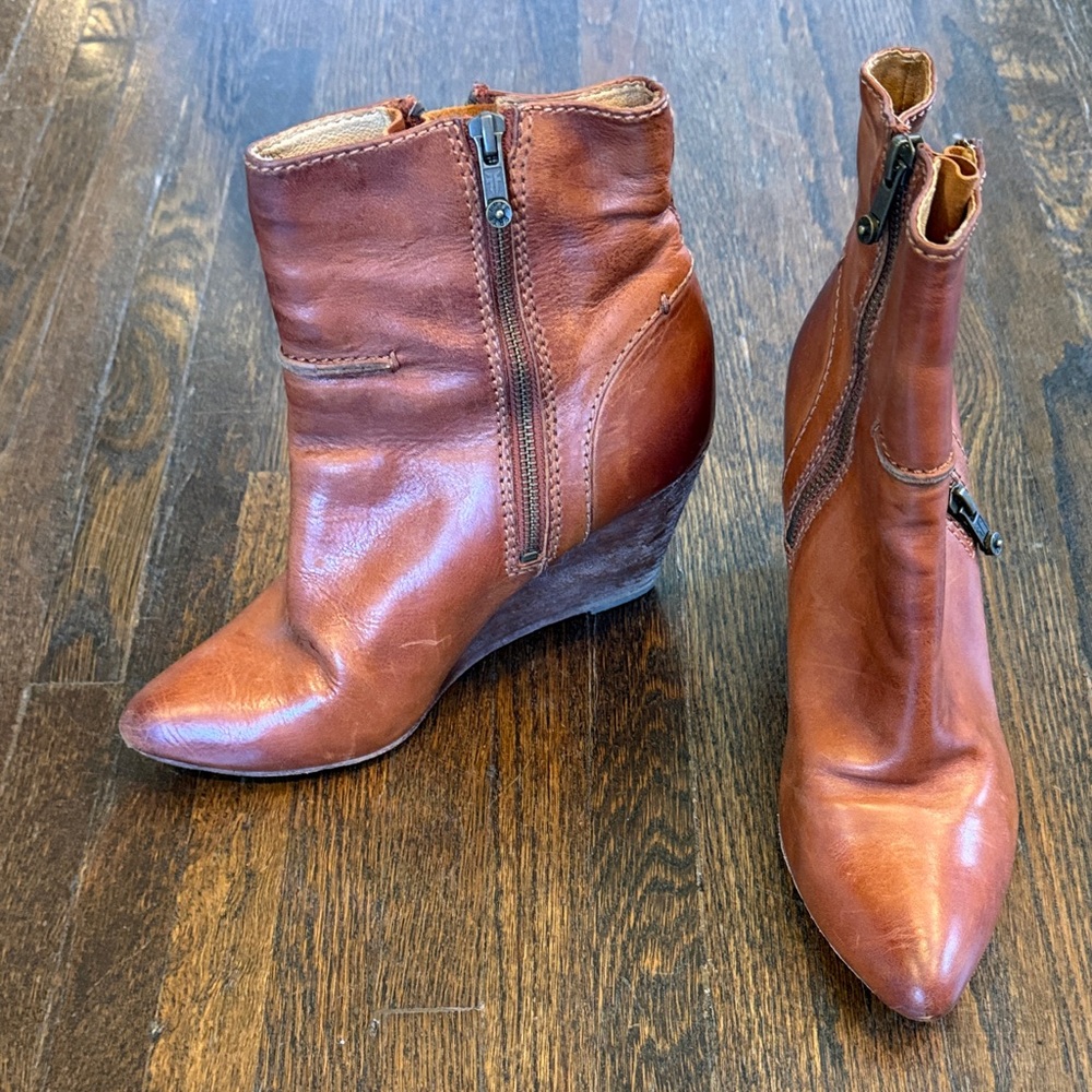 Frye Chestnut Brown Leather Wedge Ankle Booties with Side Zips